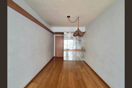 Apartamento à venda com 98m², 2 quartos e 2 vagasSala