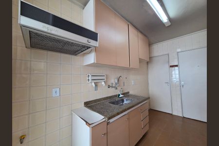Apartamento à venda com 98m², 2 quartos e 2 vagasCozinha