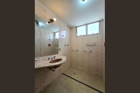 Apartamento à venda com 98m², 2 quartos e 2 vagasBanheiro da Suíte