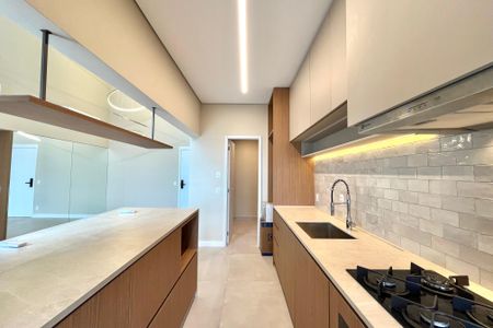 Apartamento para alugar com 108m², 2 quartos e 2 vagasCozinha