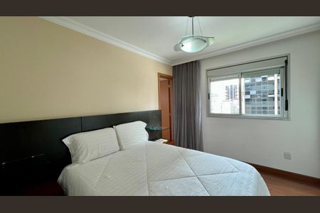 Apartamento à venda com 125m², 4 quartos e 3 vagasquarto 