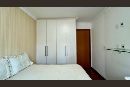 Apartamento à venda com 125m², 4 quartos e 3 vagasquarto 