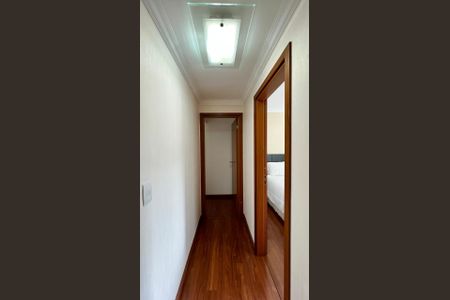 Apartamento à venda com 125m², 4 quartos e 3 vagasCorredor