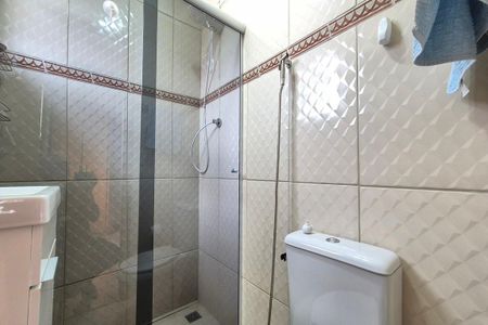 Casa à venda com 250m², 6 quartos e 3 vagasBanheiro da Suíte