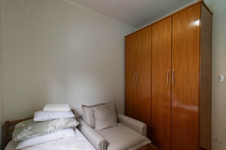 Casa à venda com 215m², 4 quartos e 2 vagasSuíte 2