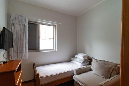 Casa à venda com 215m², 4 quartos e 2 vagasSuíte 2