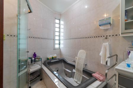 Casa à venda com 215m², 4 quartos e 2 vagasBanheiro da Suíte 3