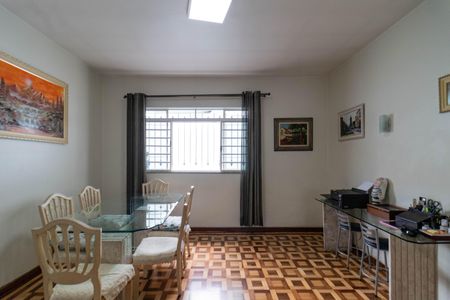 Casa à venda com 215m², 4 quartos e 2 vagasSala de Jantar
