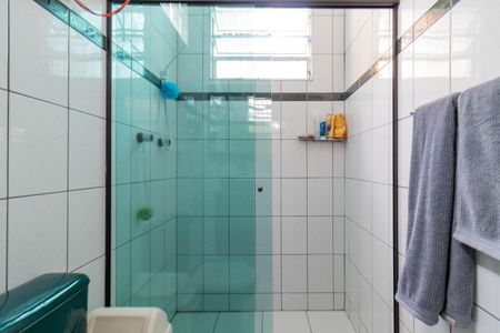 Casa à venda com 215m², 4 quartos e 2 vagasBanheiro da Suíte 1
