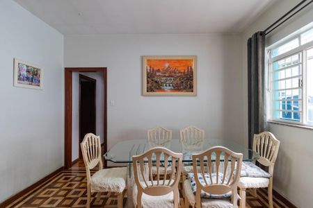 Casa à venda com 215m², 4 quartos e 2 vagasSala de Jantar