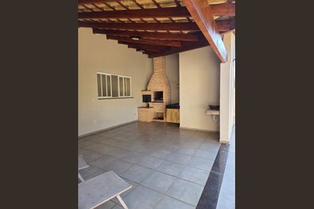 Casa à venda com 4 quartos, 280m² em Vila Hollândia, Campinas