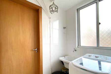 Apartamento à venda com 88m², 3 quartos e 2 vagas Apartamento à venda com 88m², 3 quartos e 2 vagasÁrea de Serviço