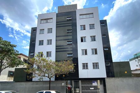 Apartamento à venda com 88m², 3 quartos e 2 vagas Apartamento à venda com 88m², 3 quartos e 2 vagasFachada