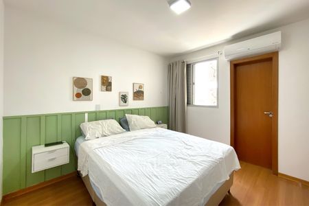 Apartamento à venda com 88m², 3 quartos e 2 vagas Apartamento à venda com 88m², 3 quartos e 2 vagasSuite 1
