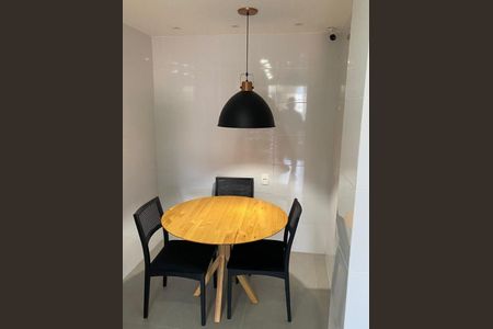 Apartamento à venda com 2 quartos, 60m² em Centro, Niterói