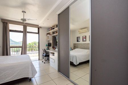 Apartamento à venda com 4 quartos, 252m² em Itaipu, Niterói
