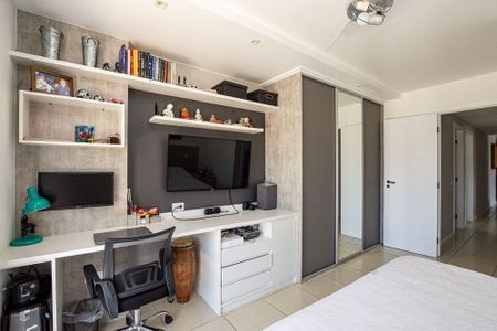 Apartamento à venda com 4 quartos, 252m² em Itaipu, Niterói