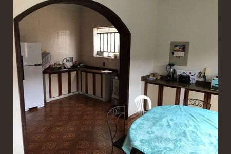 Casa à venda com 4 quartos, 398m² em Itaipu, Niterói