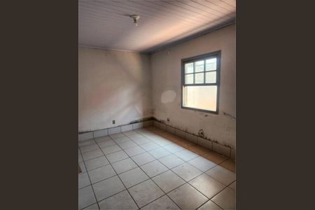 Casa à venda com 2 quartos, 225m² em Parque Maria Luiza, São Paulo