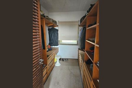 Casa à venda com 4 quartos, 550m² em Jardim Guedala, São Paulo