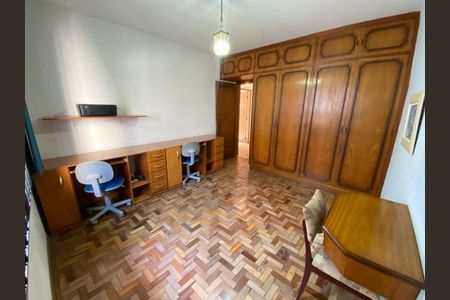 Casa à venda com 3 quartos, 178m² em Jardim Piqueroby, São Paulo