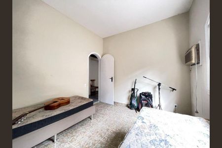 Casa à venda com 4 quartos, 360m² em Itaipu, Niterói