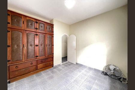 Casa à venda com 4 quartos, 360m² em Itaipu, Niterói