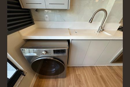 Apartamento à venda com 70m², 3 quartos e 1 vagaÁrea de Serviço