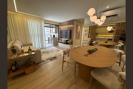 Apartamento à venda com 70m², 3 quartos e 1 vaga Apartamento à venda com 70m², 3 quartos e 1 vagaSala