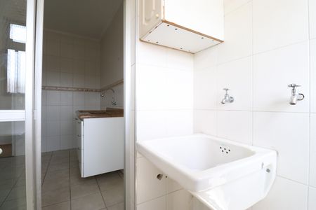 Apartamento para alugar com 70m², 2 quartos e 2 vagasDetalhe