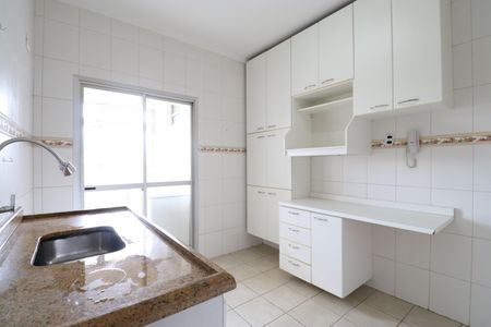 Apartamento para alugar com 70m², 2 quartos e 2 vagasCozinha e Área de Serviço