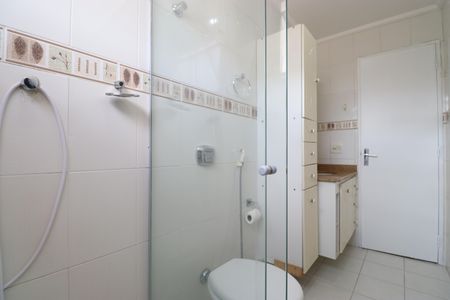 Apartamento para alugar com 70m², 2 quartos e 2 vagasBanheiro Social