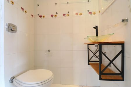 Apartamento para alugar com 70m², 2 quartos e 2 vagasLavabo