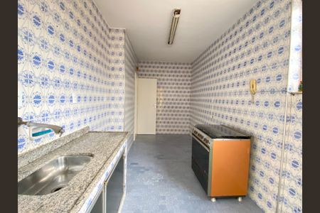 Apartamento à venda com 80m², 2 quartos e 2 vagasCozinha