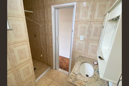 Apartamento à venda com 80m², 2 quartos e 2 vagasBanheiro