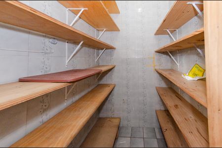 Apartamento à venda com 140m², 3 quartos e 2 vagas Apartamento à venda com 140m², 3 quartos e 2 vagasDispensa