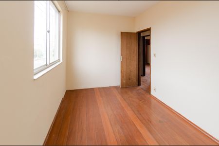 Apartamento à venda com 140m², 3 quartos e 2 vagas Apartamento à venda com 140m², 3 quartos e 2 vagasQuarto 1