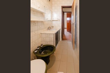 Apartamento à venda com 140m², 3 quartos e 2 vagas Apartamento à venda com 140m², 3 quartos e 2 vagasBanheiro social