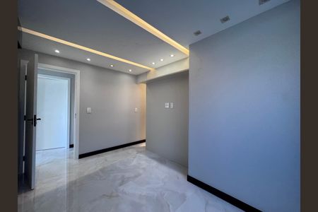 Casa de condomínio para alugar com 300m², 5 quartos e 3 vagas Casa de condomínio para alugar com 300m², 5 quartos e 3 vagasSuíte 4