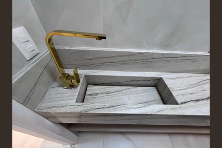 Casa de condomínio para alugar com 300m², 5 quartos e 3 vagas