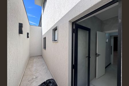 Casa de condomínio para alugar com 300m², 5 quartos e 3 vagas
