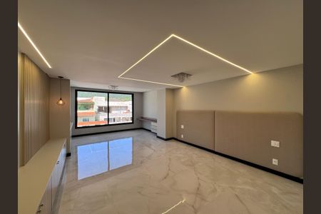 Casa de condomínio para alugar com 300m², 5 quartos e 3 vagas Casa de condomínio para alugar com 300m², 5 quartos e 3 vagasSuíte 1 - Master