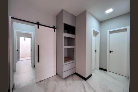 Casa de condomínio para alugar com 300m², 5 quartos e 3 vagas