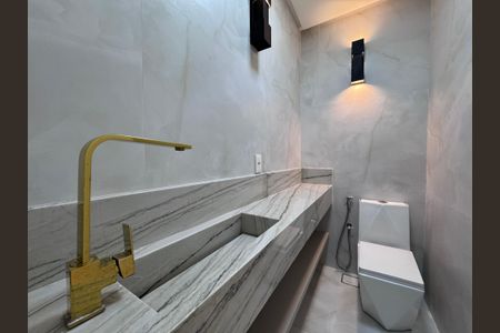 Casa de condomínio para alugar com 300m², 5 quartos e 3 vagas