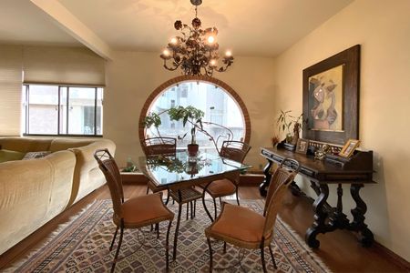 Apartamento à venda com 157m², 3 quartos e 2 vagas Apartamento à venda com 157m², 3 quartos e 2 vagasSala de Estar