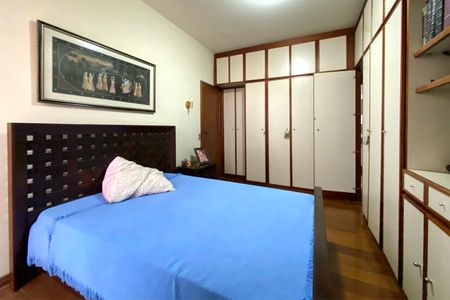 Apartamento à venda com 157m², 3 quartos e 2 vagas Apartamento à venda com 157m², 3 quartos e 2 vagasSuite 1