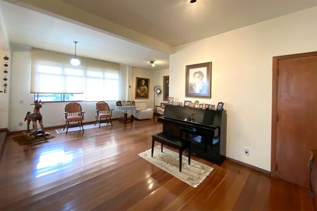 Apartamento à venda com 157m², 3 quartos e 2 vagas Apartamento à venda com 157m², 3 quartos e 2 vagasSala