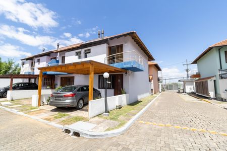 Casa de condomínio à venda com 99m², 3 quartos e 2 vagasFachada