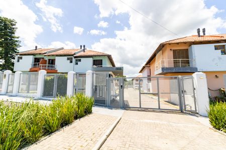 Casa de condomínio à venda com 99m², 3 quartos e 2 vagasFachada