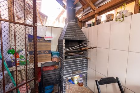 Casa de condomínio à venda com 99m², 3 quartos e 2 vagasChurrasqueira